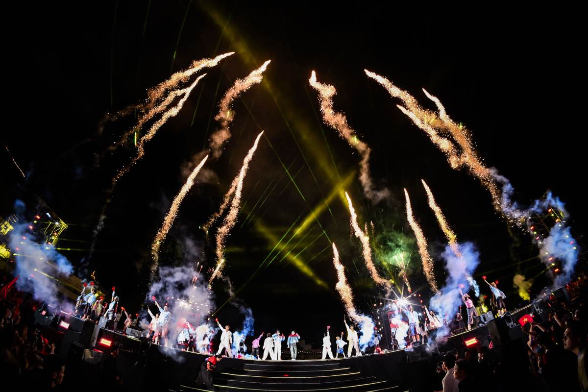 1A.820.CONG-TY-HOAN-VU-SPOTLIGHT-VIETNAM-VFEST-ALL-STARS7