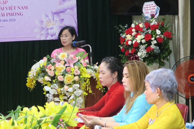 689.clb-di-san-ao-dai-hai-phong1