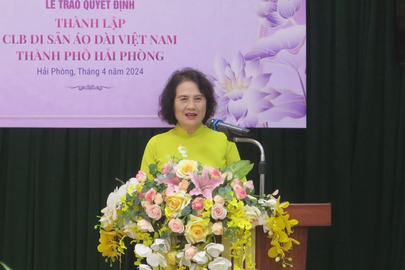 689.clb-di-san-ao-dai-hai-phong3