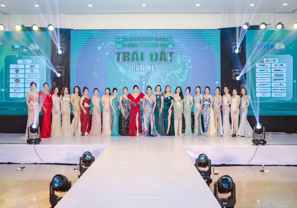 87.Tap-the-Hoa-hau-doanh-nhan-trai-dat-2024-mrs-earth-20244