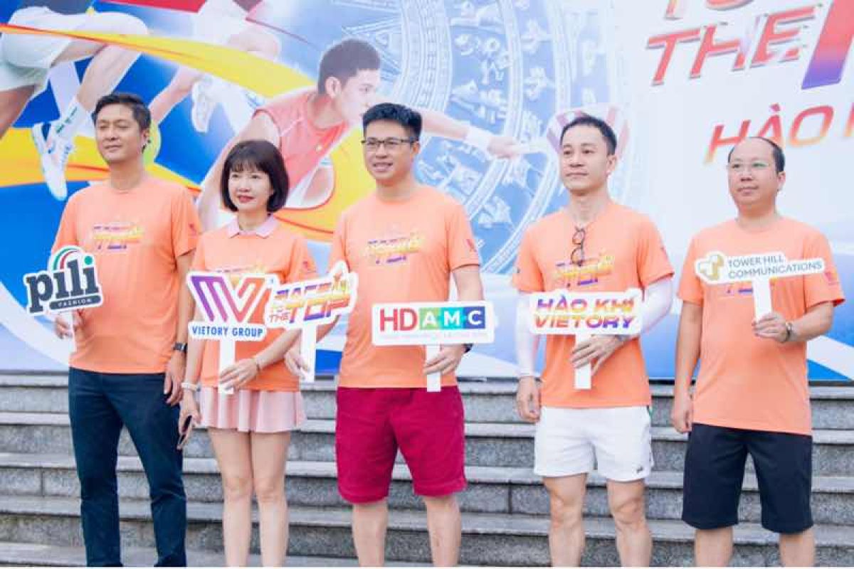 RACE TO THE TOP - BỨT PH&Aacute; GIỚI HẠN, KHẲNG ĐỊNH H&Agrave;O KH&Iacute; VIETORY GROUP