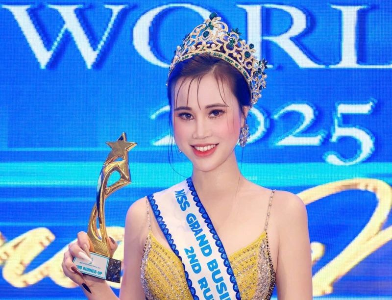 Bằng sự cố gắng không ngừng, DJ Ly Ly đã giành ngôi Á hậu 2 Miss Grand Business World 2025