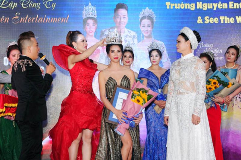 ĐẠI DIỆN VIỆT NAM TẠI MRS UNIVERSE 2019 RẠNG RỠ TRƯỚC NGÀY LÊN ĐƯỜNG THI ĐẤU