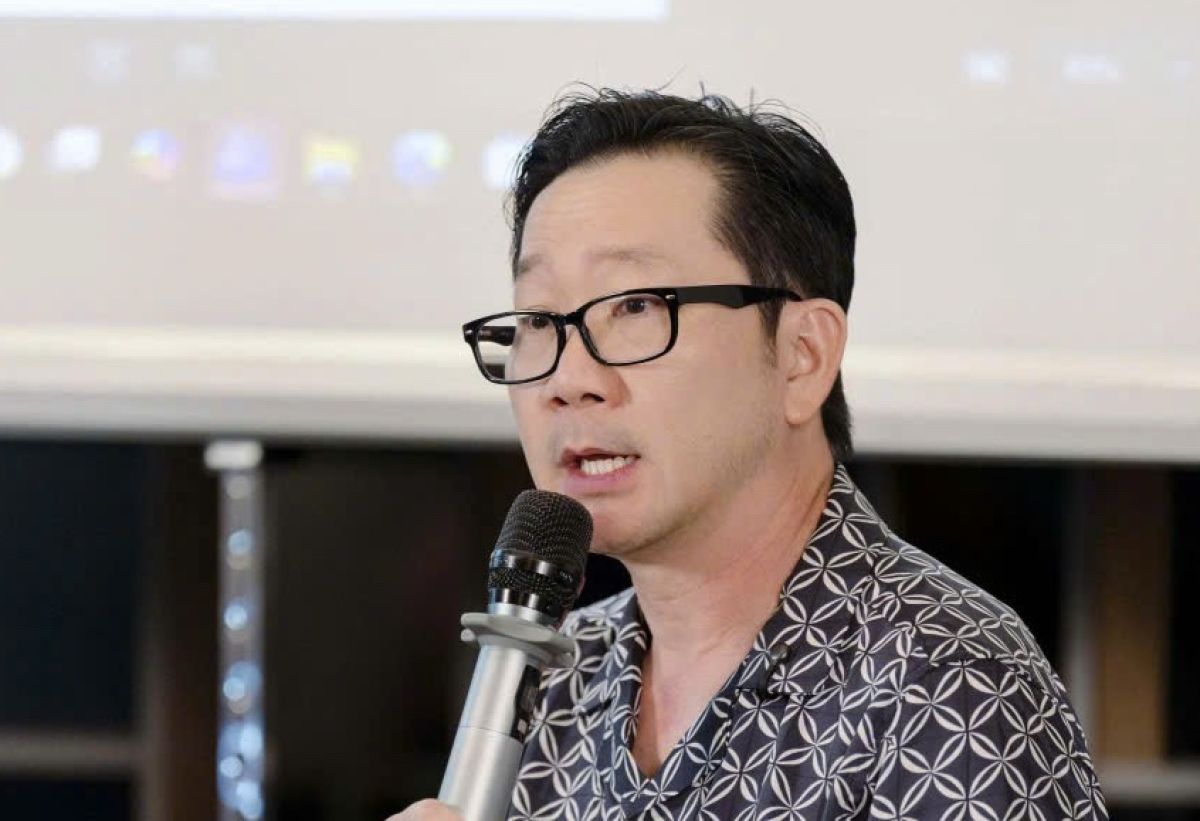 Doanh nh&acirc;n Khoa L&ecirc; &ldquo;tố&rdquo; họa sĩ Lộc Lan n&oacute;i kh&ocirc;ng đ&uacute;ng sự thật