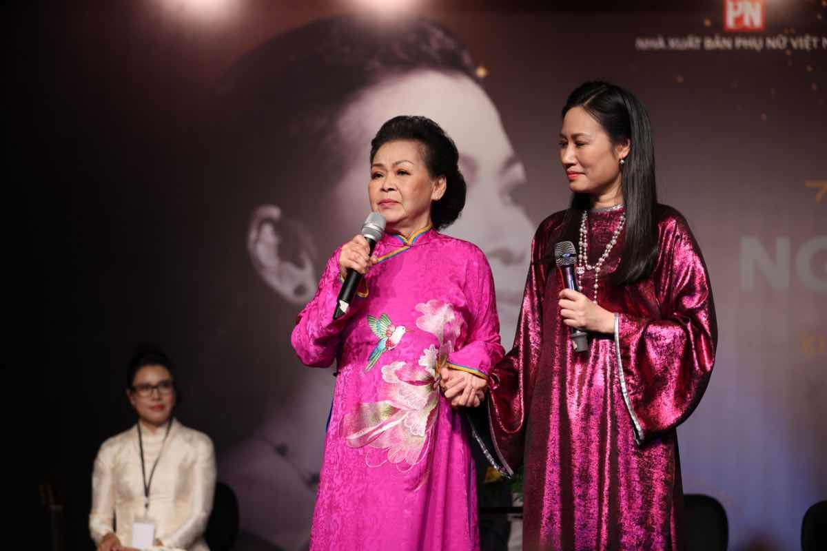 Kh&aacute;nh Ly v&agrave; dự &aacute;n H&aacute;t C&ugrave;ng Nguồn Cội ở tuổi 82