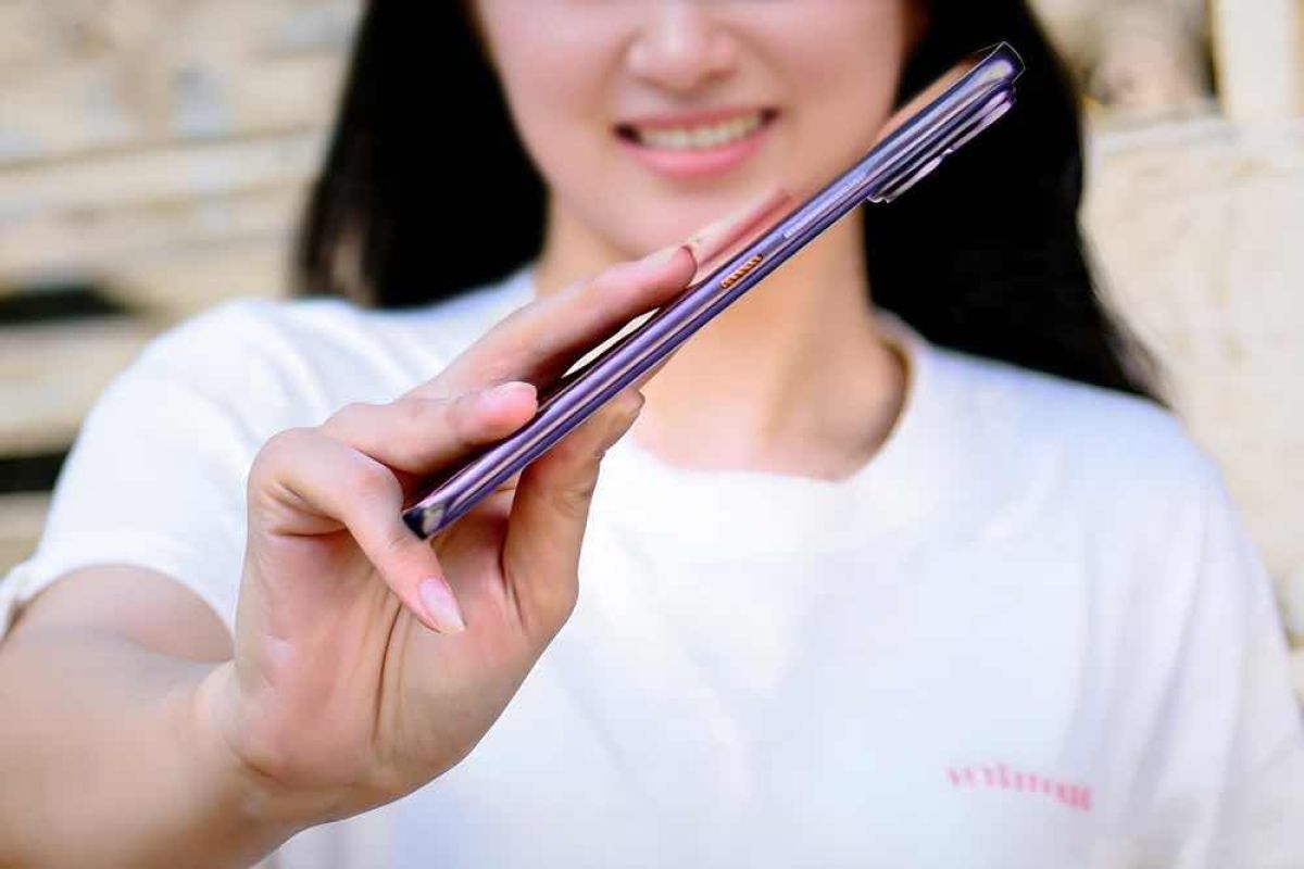 TECNO POVA CURVE 2 5G &ldquo;SI&Ecirc;U PIN SI&Ecirc;U MỎNG 8000mAh&rdquo; CH&Iacute;NH THỨC RA MẮT TẠI VIỆT NAM