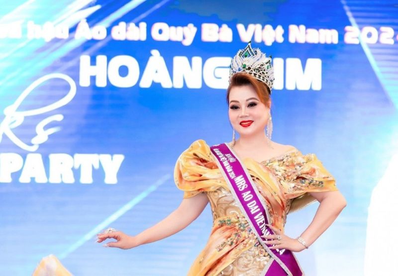 Hoa hậu áo dài Quý bà Việt Nam 2024 chia sẻ về tình yêu với Quốc phục Việt