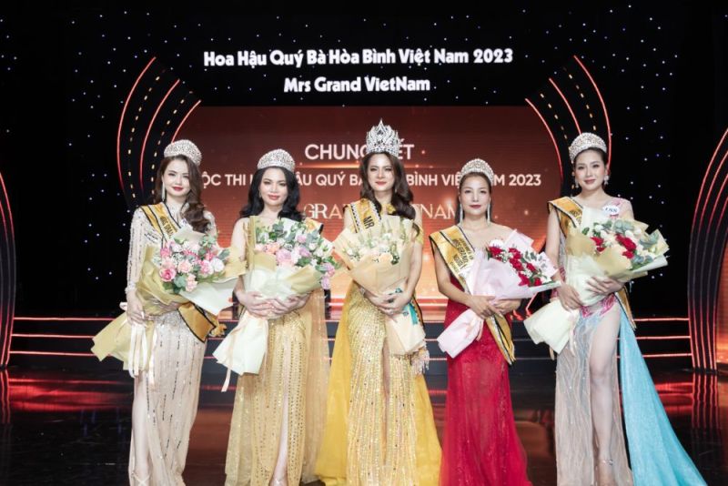 Đoàn Thị Thu Hằng đăng quang, Sao Mai đoạt Á hậu 1, Hoàng Hải Yến đoạt Á hậu 2 Hoa hậu Quý bà Hòa bình Việt Nam 2023